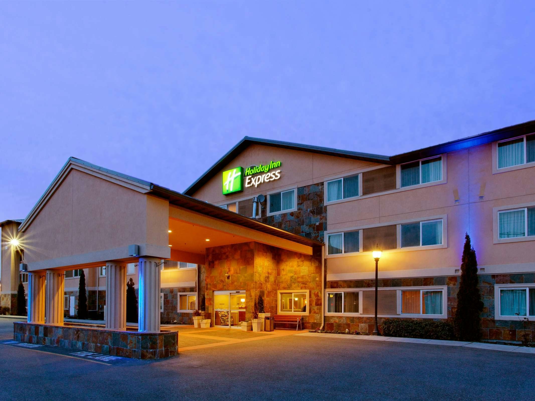 Holiday Inn Express Hotel & Suites Everett