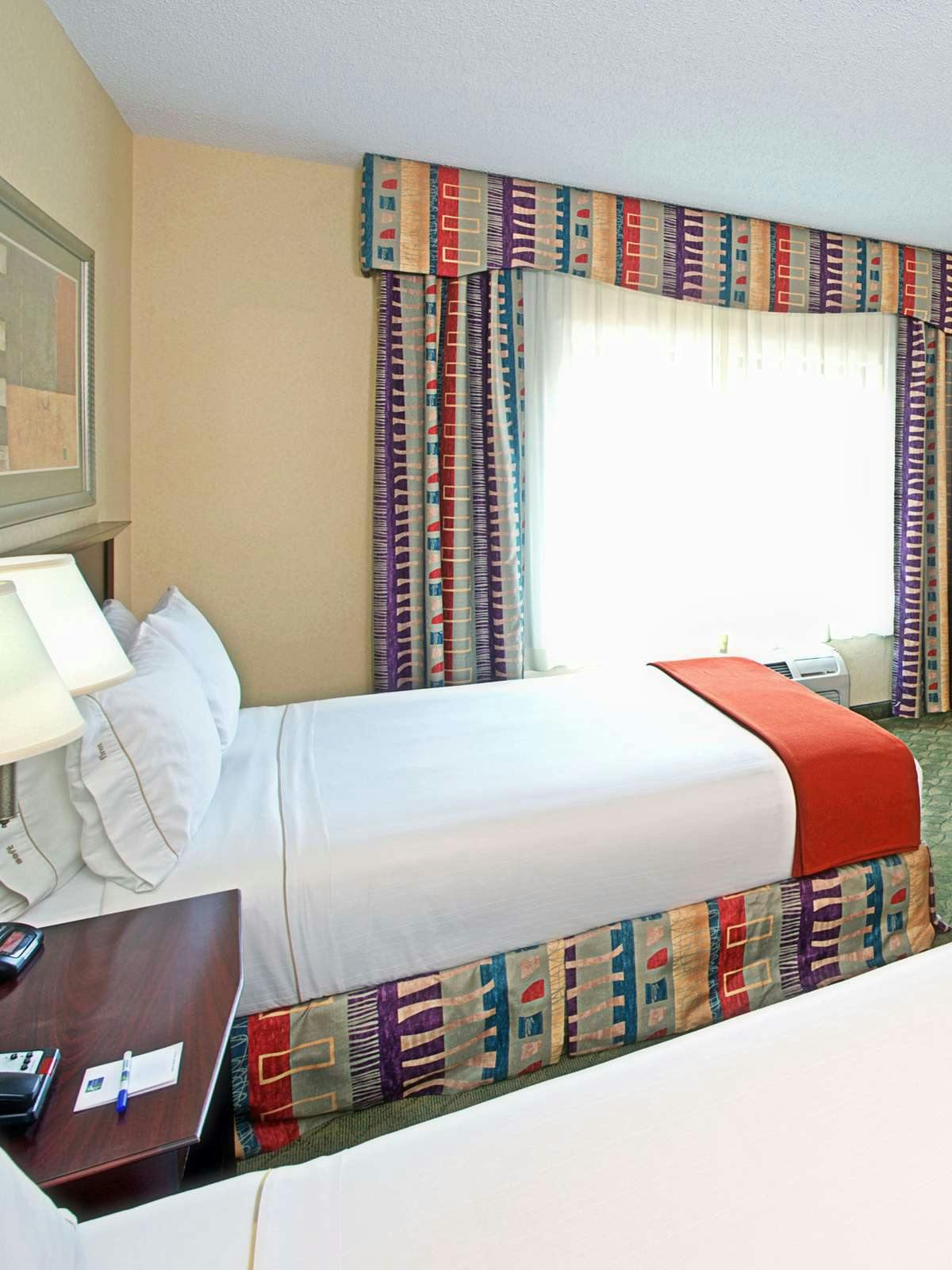 Hotel Holiday Inn Express Hotel & Suites El Paso I 10 East photo 1