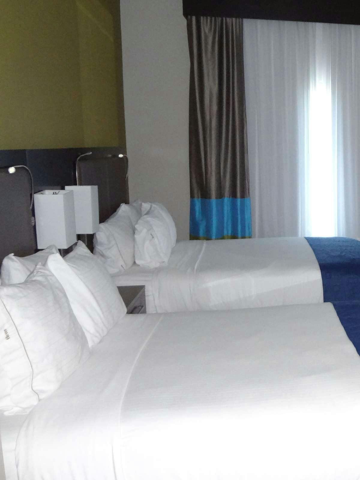 Hotel Holiday Inn Express Hotel & Suites El Reno photo 1