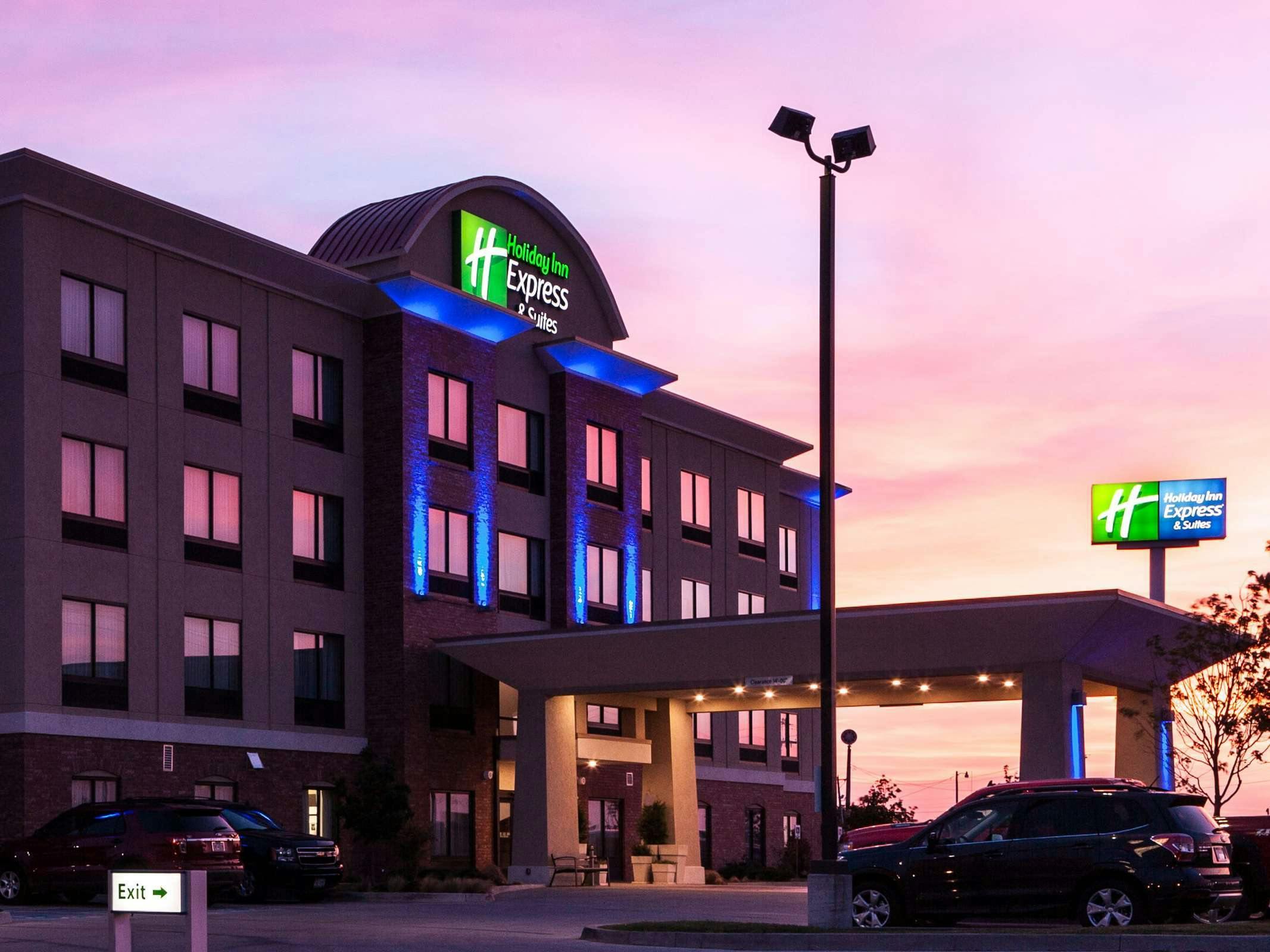 Holiday Inn Express Hotel & Suites El Reno