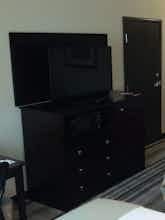 Hotel Holiday Inn Express Hotel & Suites Emporia Northwest photo 3