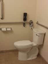 Hotel Holiday Inn Express Hotel & Suites Emporia Northwest photo 2
