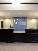 Hotel Holiday Inn Express Hotel & Suites Emporia Northwest photo 5