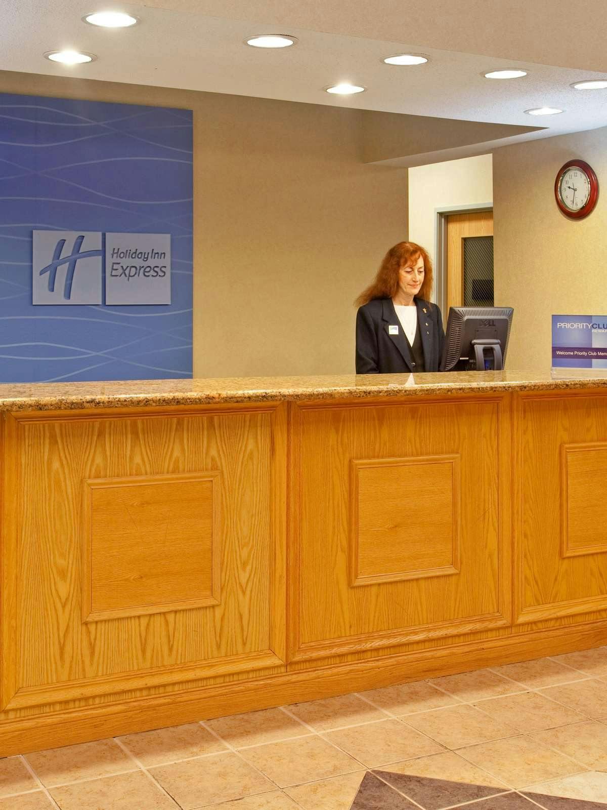 Hotel Holiday Inn Express Hotel & Suites Elkhart South photo 3