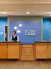 Hotel Holiday Inn Express Hotel & Suites Fairburn photo 5