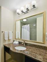 Hotel Holiday Inn Express Hotel & Suites Fairburn photo 3