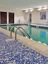 Hotel Holiday Inn Express Hotel & Suites Farmington Hills photo 5