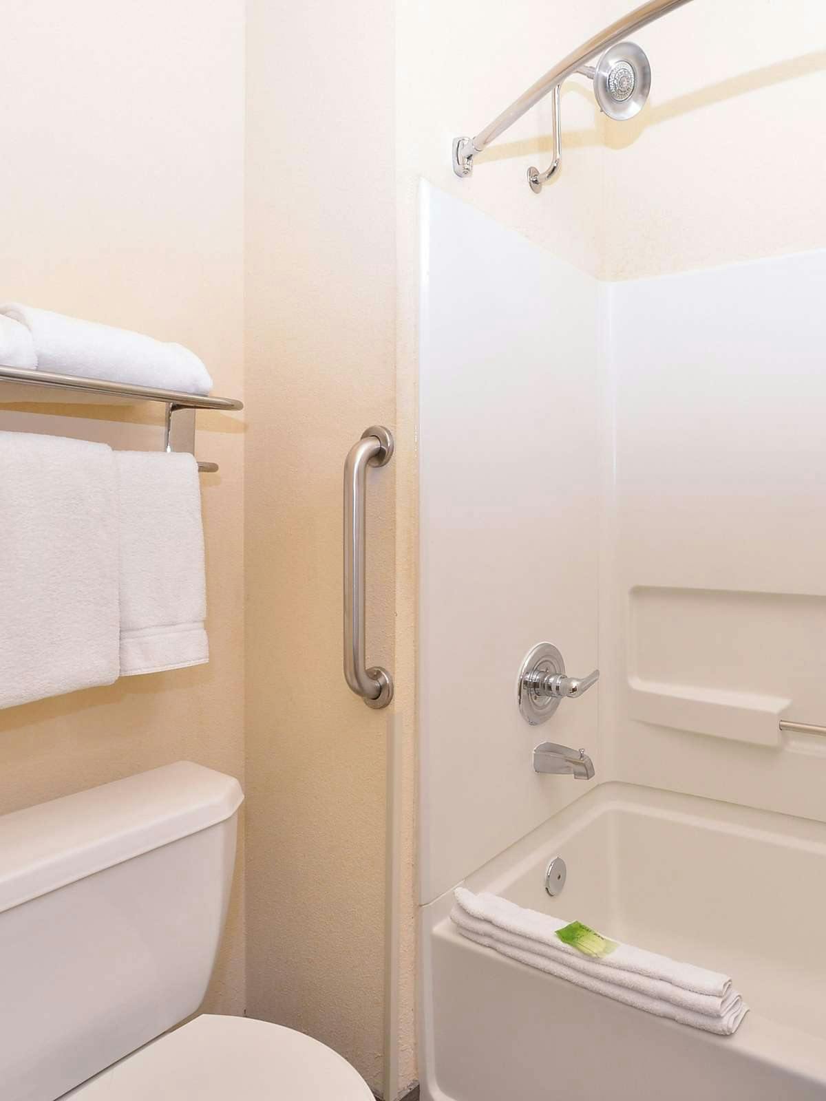 Hotel Holiday Inn Express Hotel & Suites Farmington photo 2