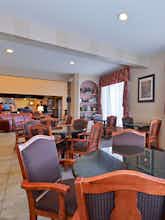 Hotel Holiday Inn Express Hotel & Suites Farmington photo 5