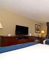 Hotel Holiday Inn Express Hotel & Suites Fort Atkinson photo 2