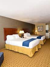 Hotel Holiday Inn Express Hotel & Suites Fort Atkinson photo 1