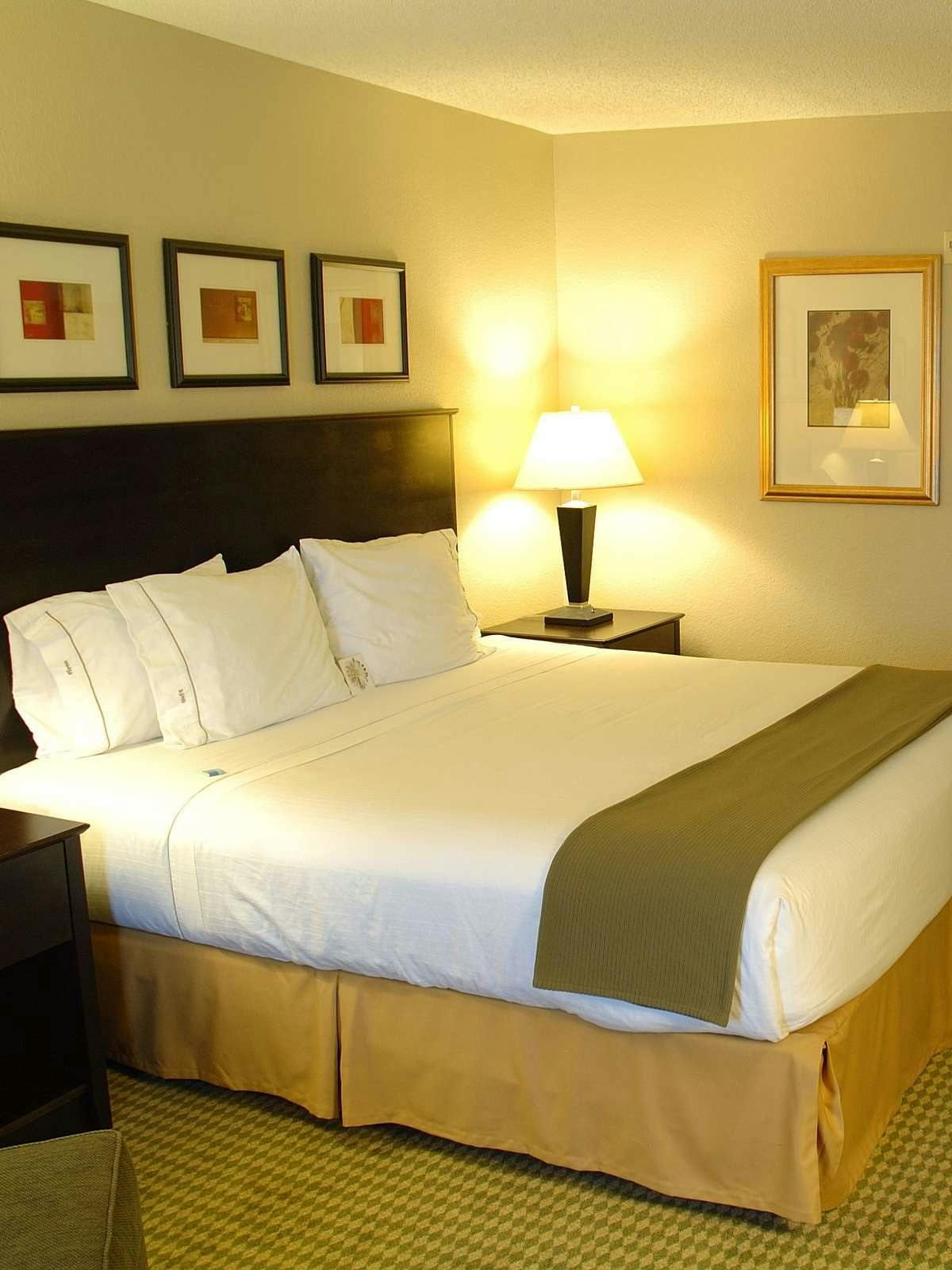 Hotel Holiday Inn Express Hotel & Suites Fort Worth Southwest photo 1