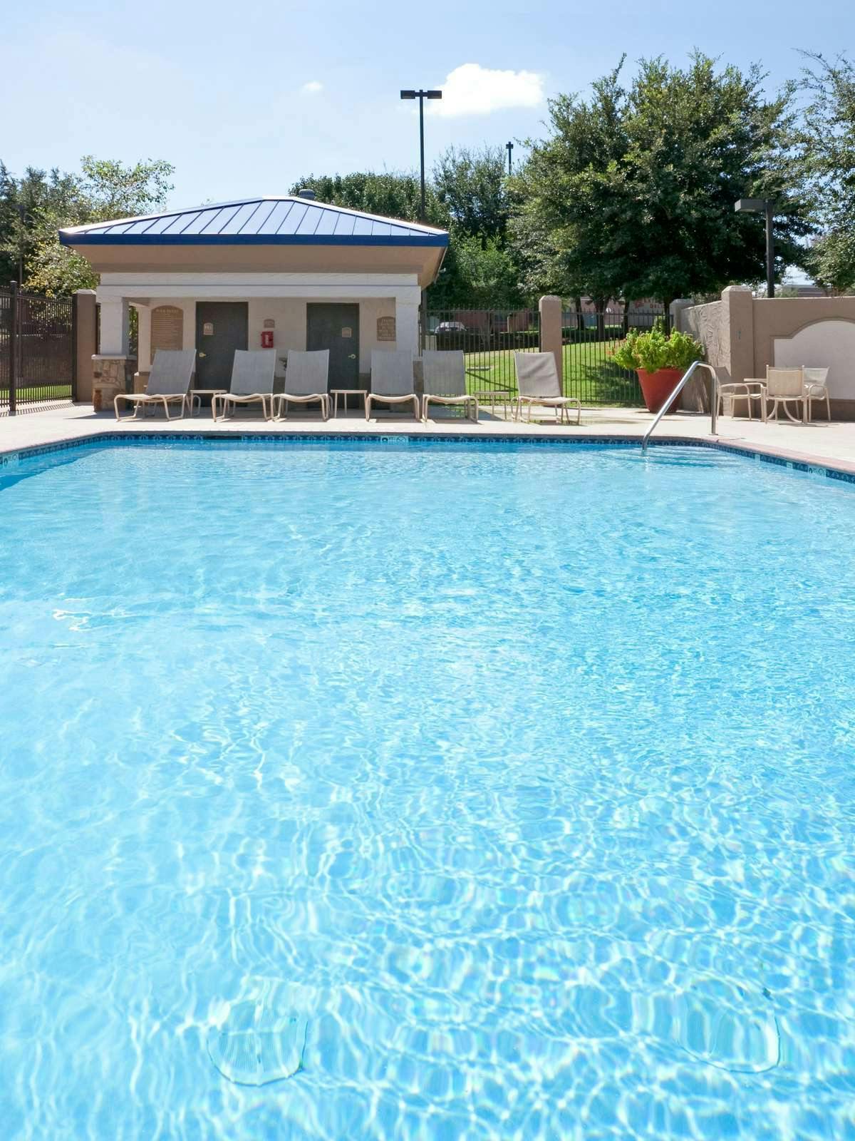 Hotel Holiday Inn Express Hotel & Suites Fort Worth Southwest photo 5