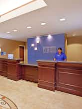 Hotel Holiday Inn Express Hotel & Suites Franklin photo 3
