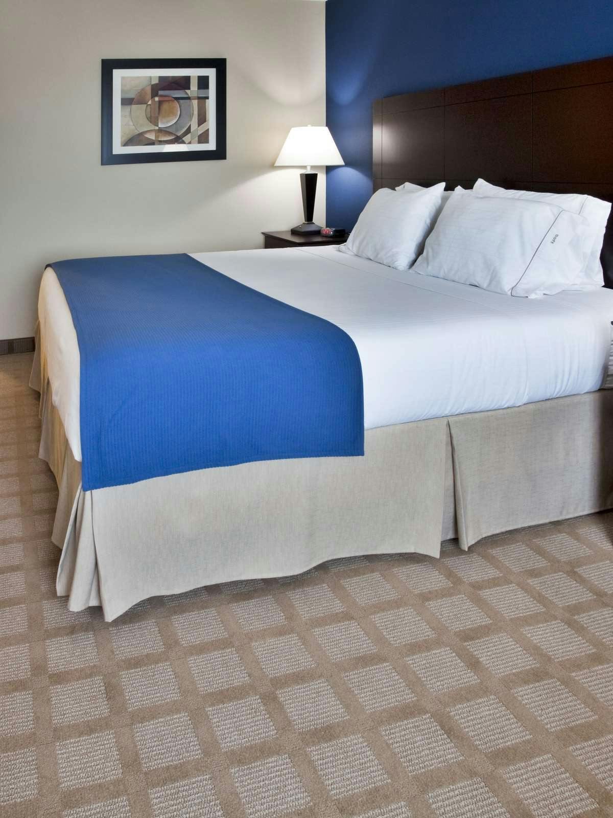 Hotel Holiday Inn Express Hotel & Suites Fort Pierce West photo 1