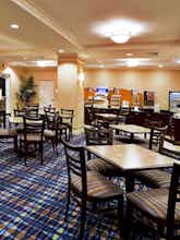 Hotel Holiday Inn Express Hotel & Suites Fort Pierce West photo 5