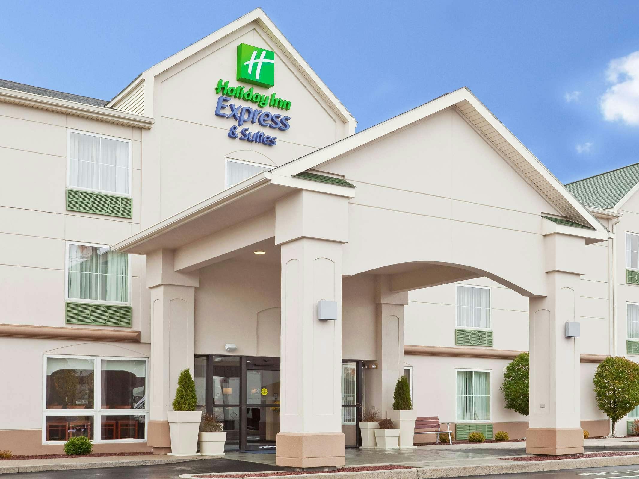 Holiday Inn Express Hotel & Suites Frackville