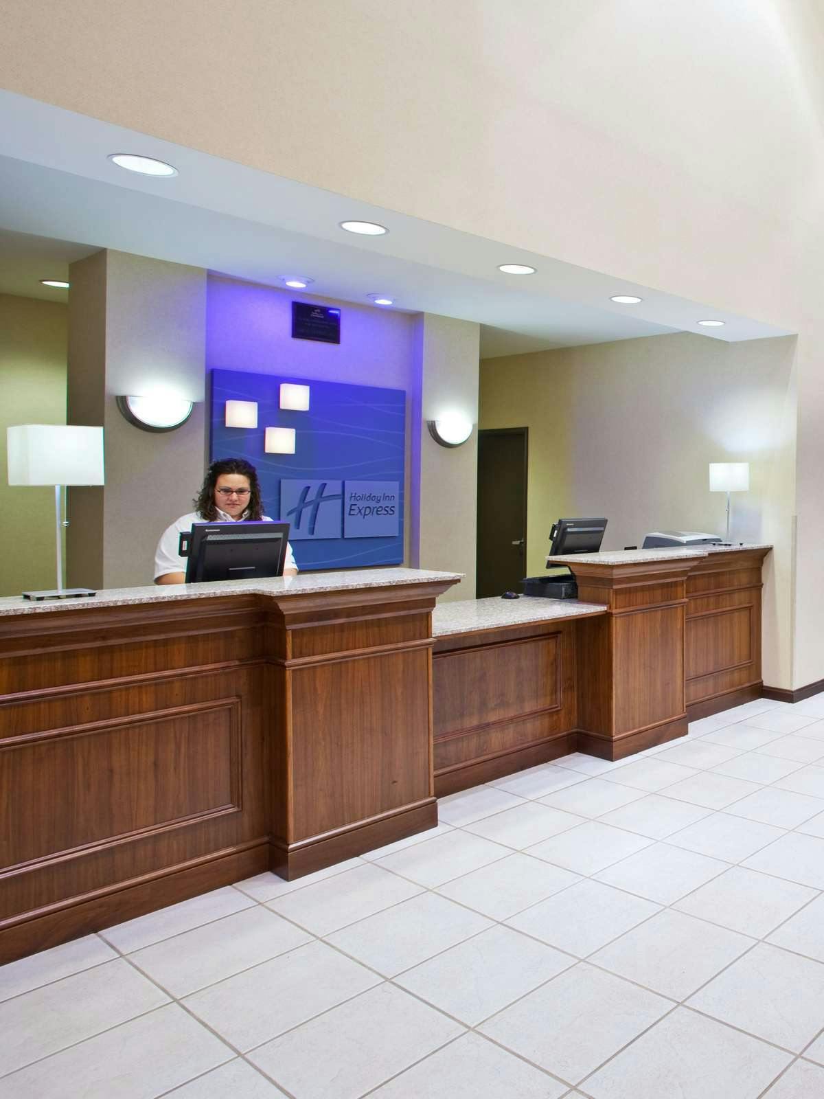 Hotel Holiday Inn Express Hotel & Suites Franklin Oil City photo 4