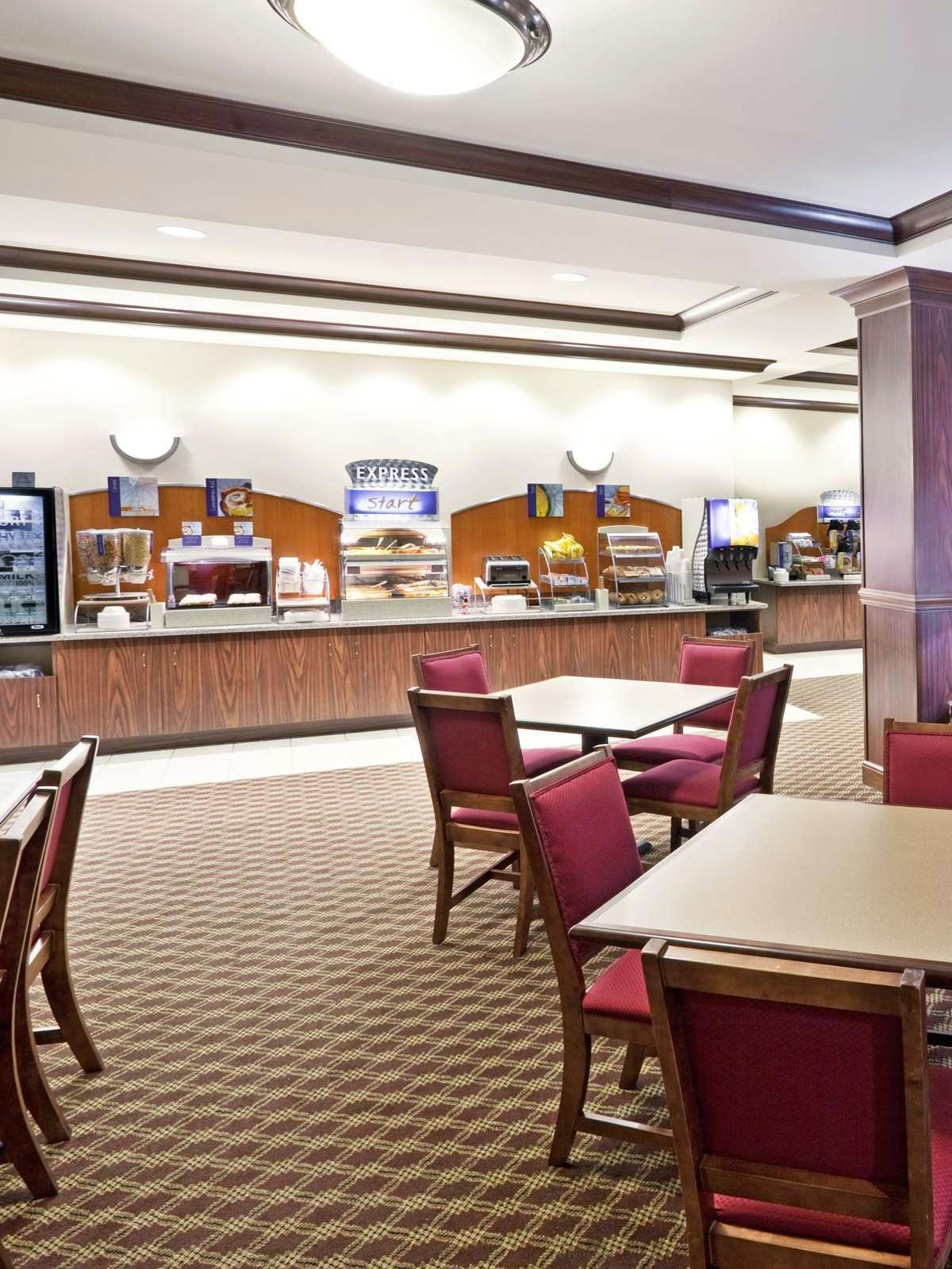 Hotel Holiday Inn Express Hotel & Suites Franklin Oil City photo 5