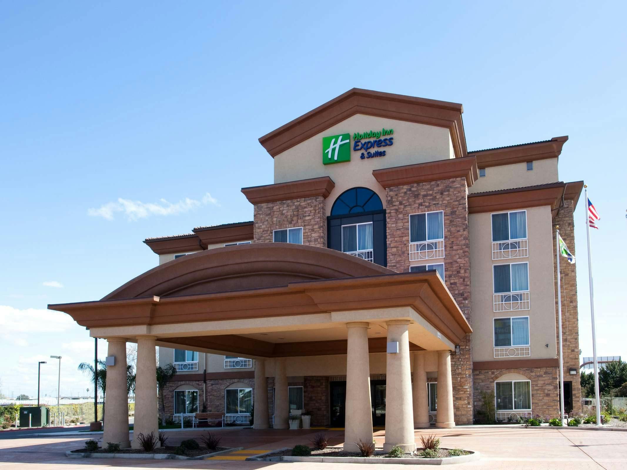 Holiday Inn Express Hotel & Suites Fresno South