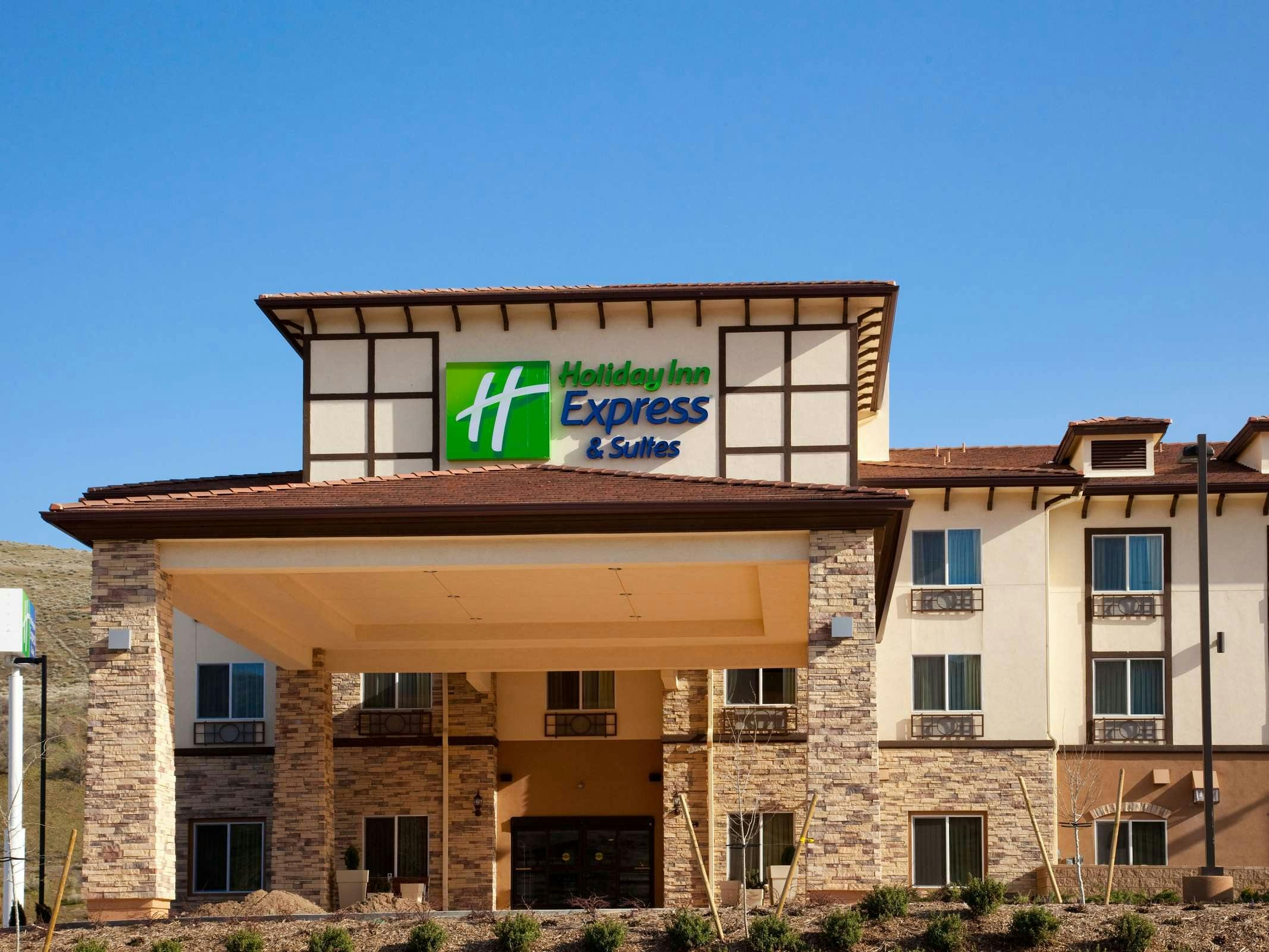 Holiday Inn Express Hotel & Suites Frazier Park