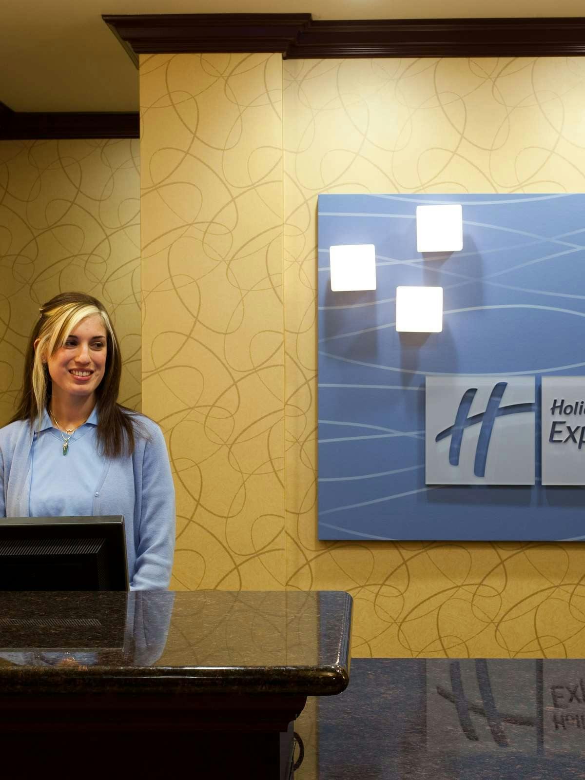 Hotel Holiday Inn Express Hotel & Suites Frazier Park photo 4