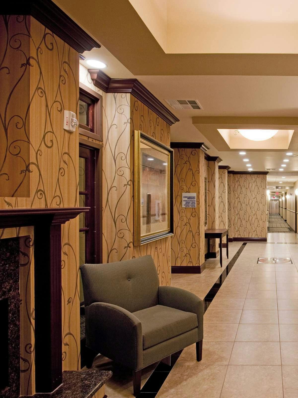 Hotel Holiday Inn Express Hotel & Suites Frazier Park photo 3