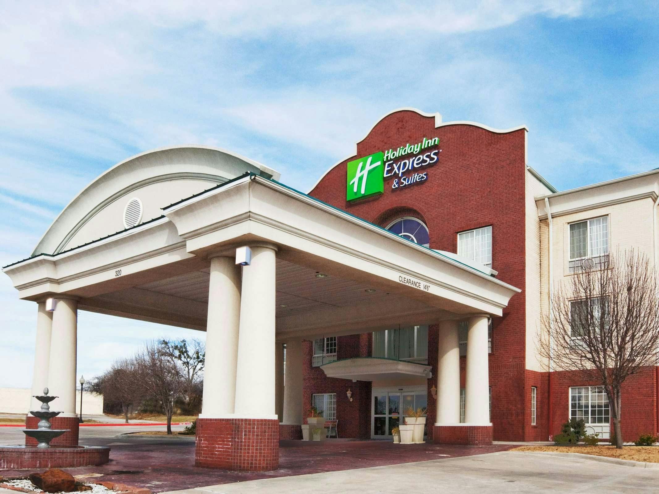 Holiday Inn Express Hotel & Suites Gainesville
