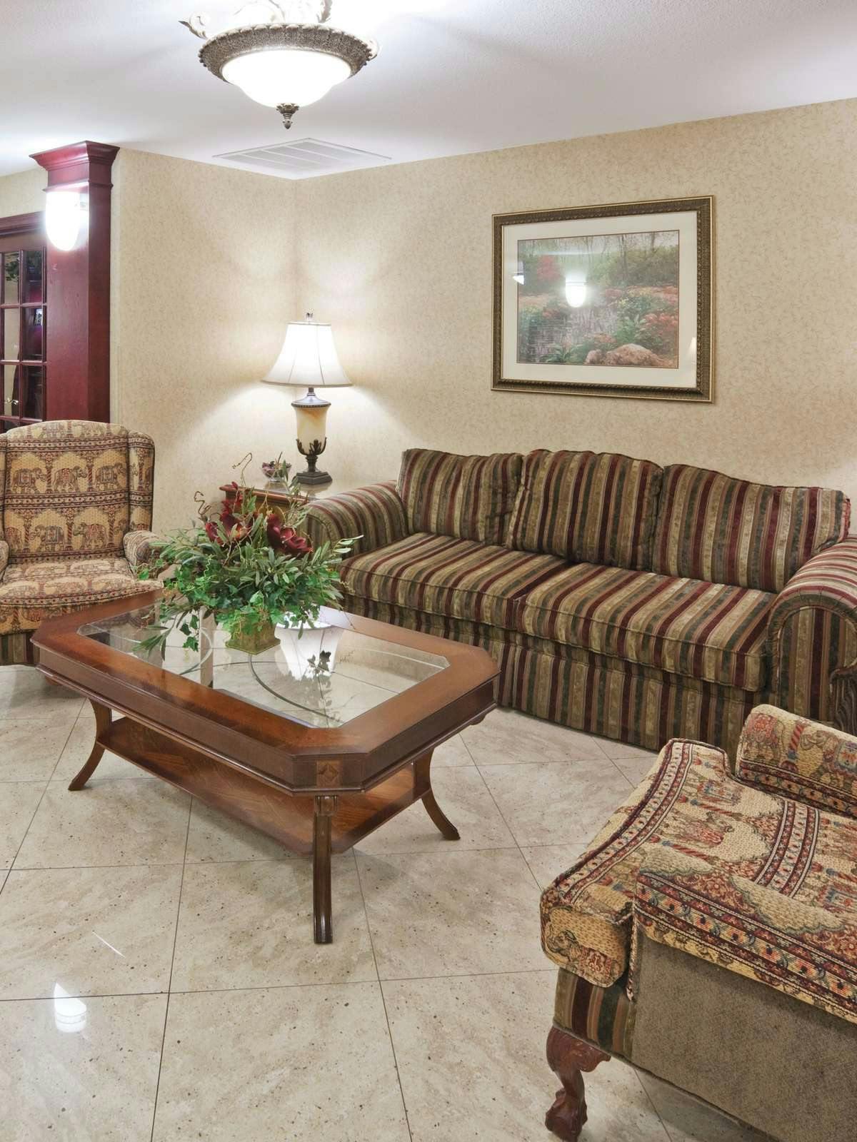 Hotel Holiday Inn Express Hotel & Suites Gainesville photo 2