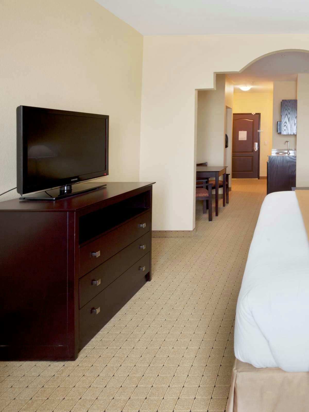 Hotel Holiday Inn Express Hotel & Suites Georgetown photo 2