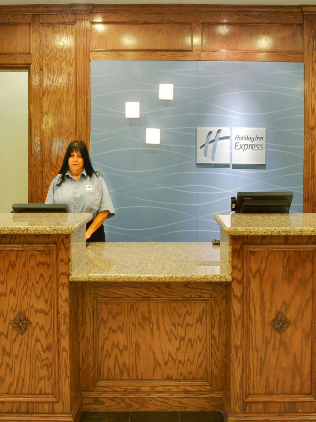 Hotel Holiday Inn Express Hotel & Suites Galveston West Seawall photo 5