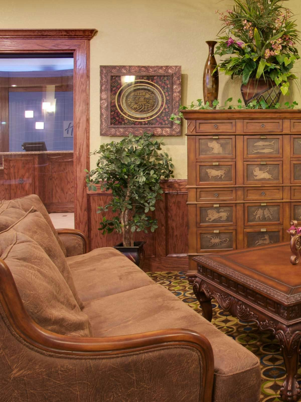 Hotel Holiday Inn Express Hotel & Suites Galveston West Seawall photo 4