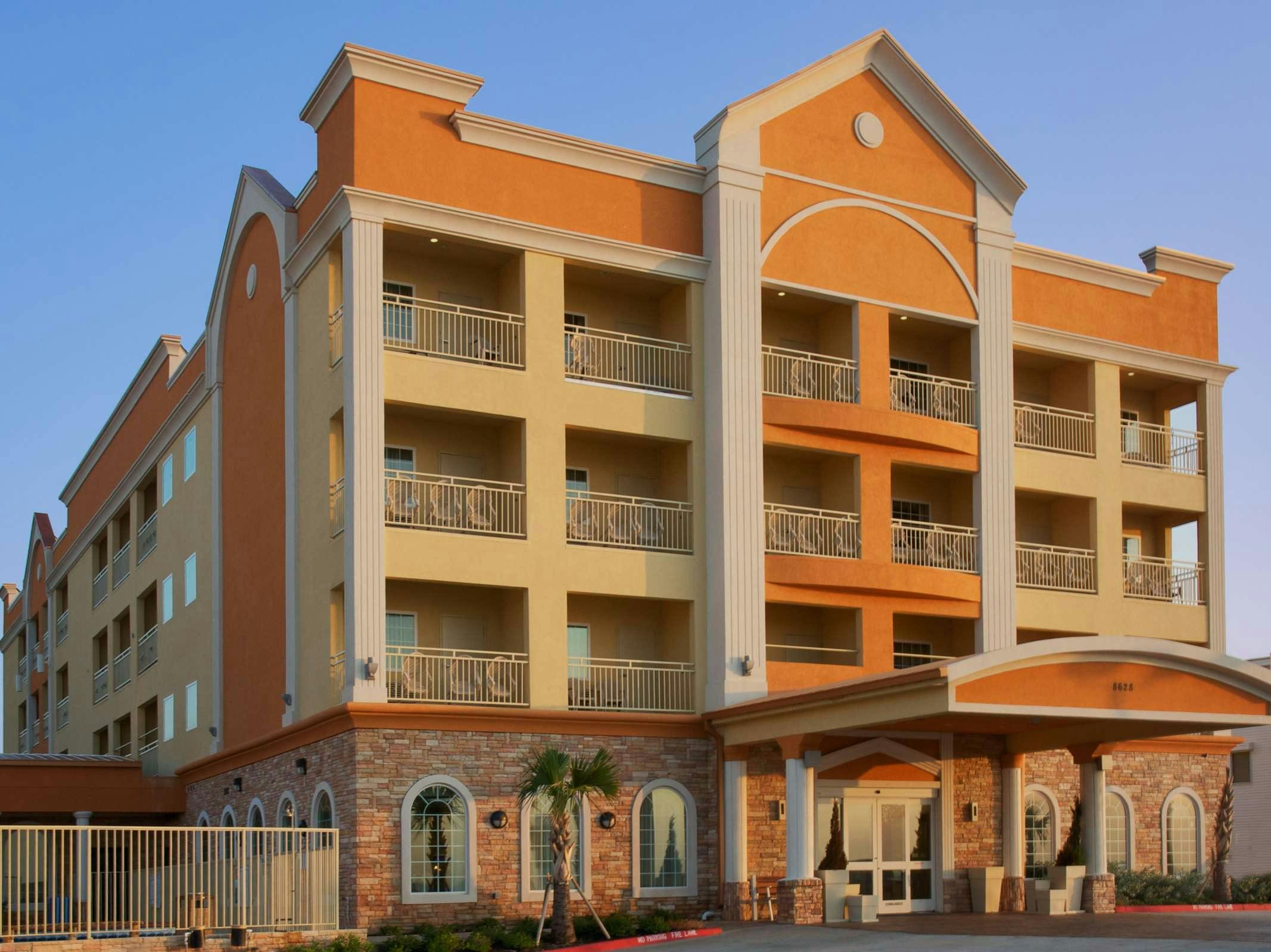 Holiday Inn Express Hotel & Suites Galveston West Seawall