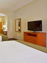 Hotel Holiday Inn Express Hotel & Suites Goshen photo 2
