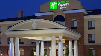 Holiday Inn Express Hotel & Suites Goshen