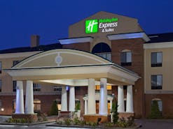 Holiday Inn Express Hotel & Suites Goshen