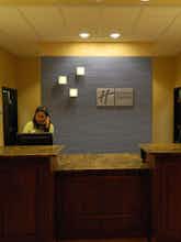 Hotel Holiday Inn Express Hotel & Suites Gallup East photo 3