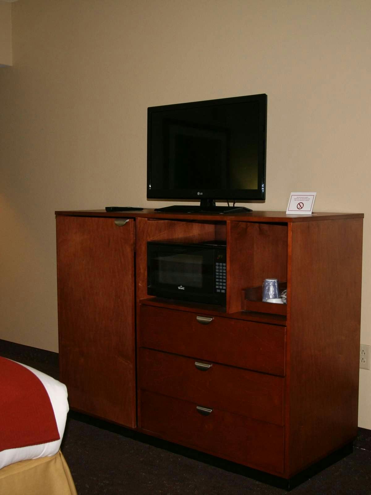 Hotel Holiday Inn Express Hotel & Suites Greenville photo 2