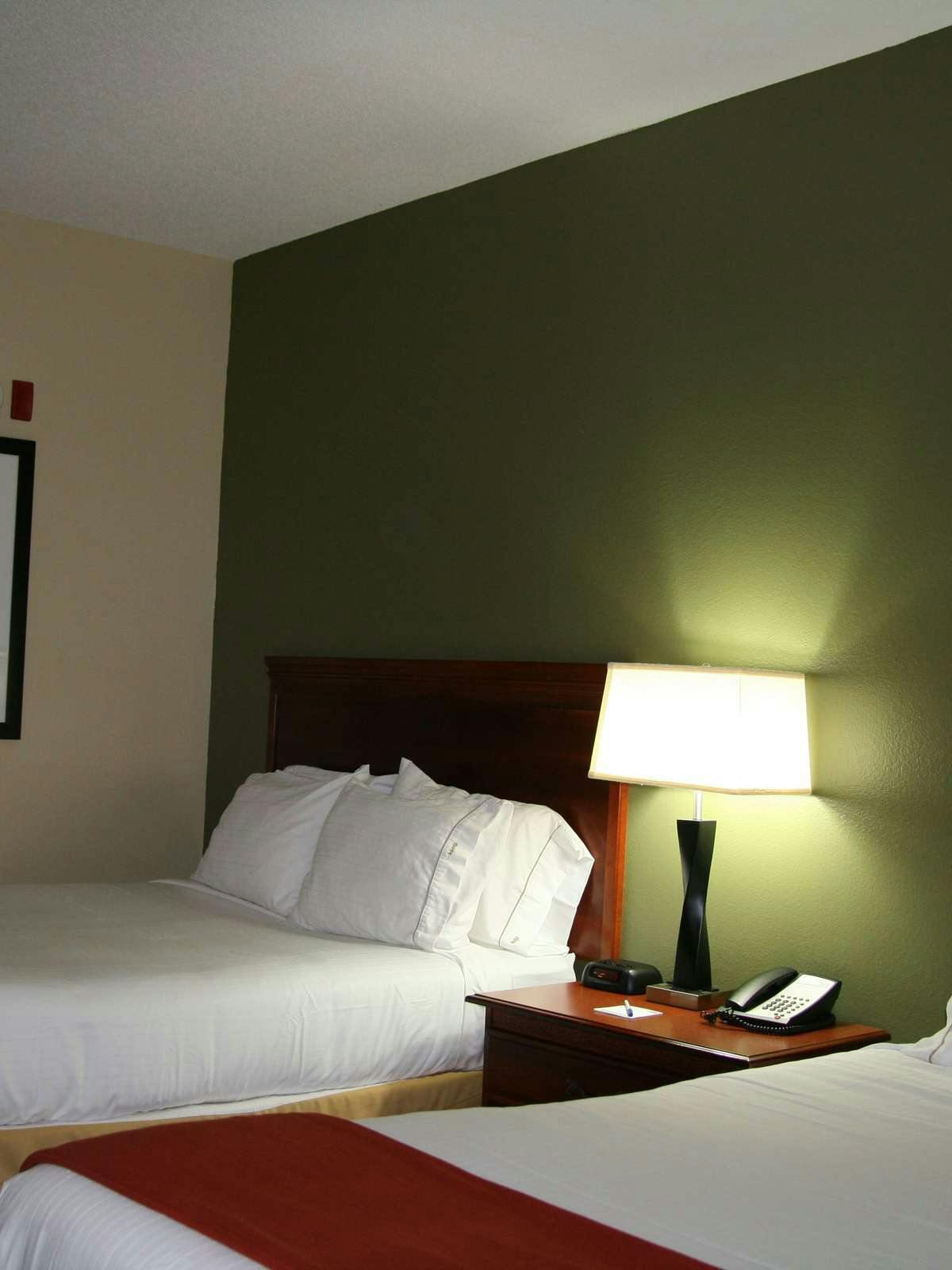 Hotel Holiday Inn Express Hotel & Suites Greenville photo 1