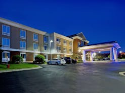 Holiday Inn Express Hotel & Suites Grand Rapids North
