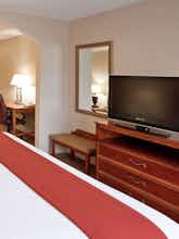 Hotel Holiday Inn Express Hotel & Suites Grand Blanc photo 2