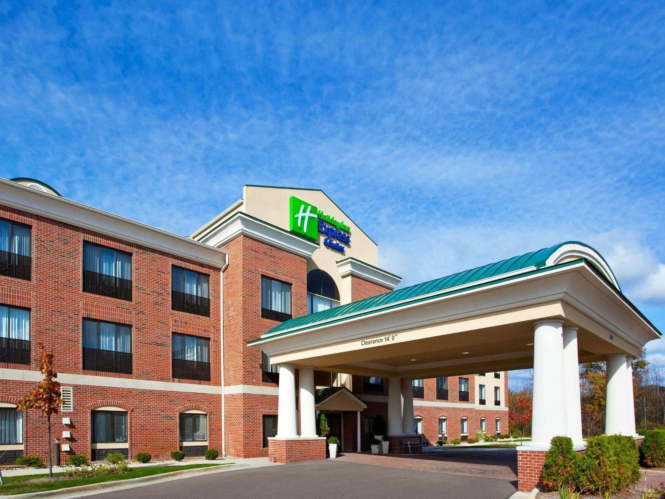 Holiday Inn Express Hotel & Suites Grand Blanc
