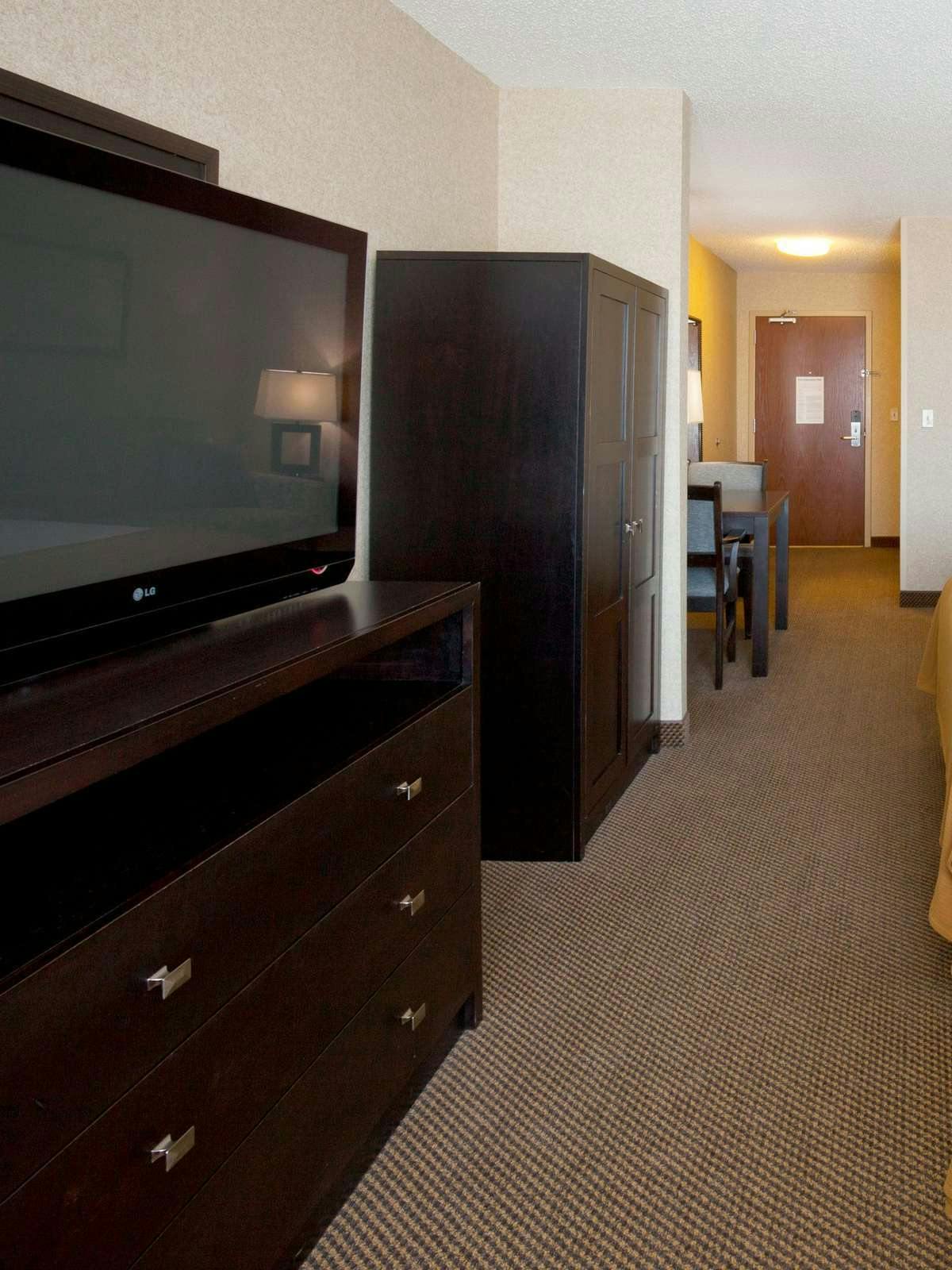 Hotel Holiday Inn Express Hotel & Suites Grand Forks photo 2