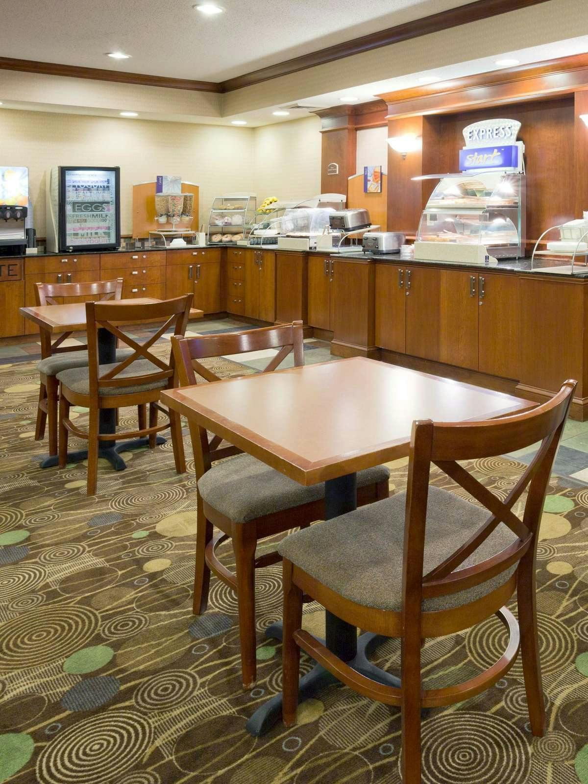 Hotel Holiday Inn Express Hotel & Suites Grand Forks photo 5