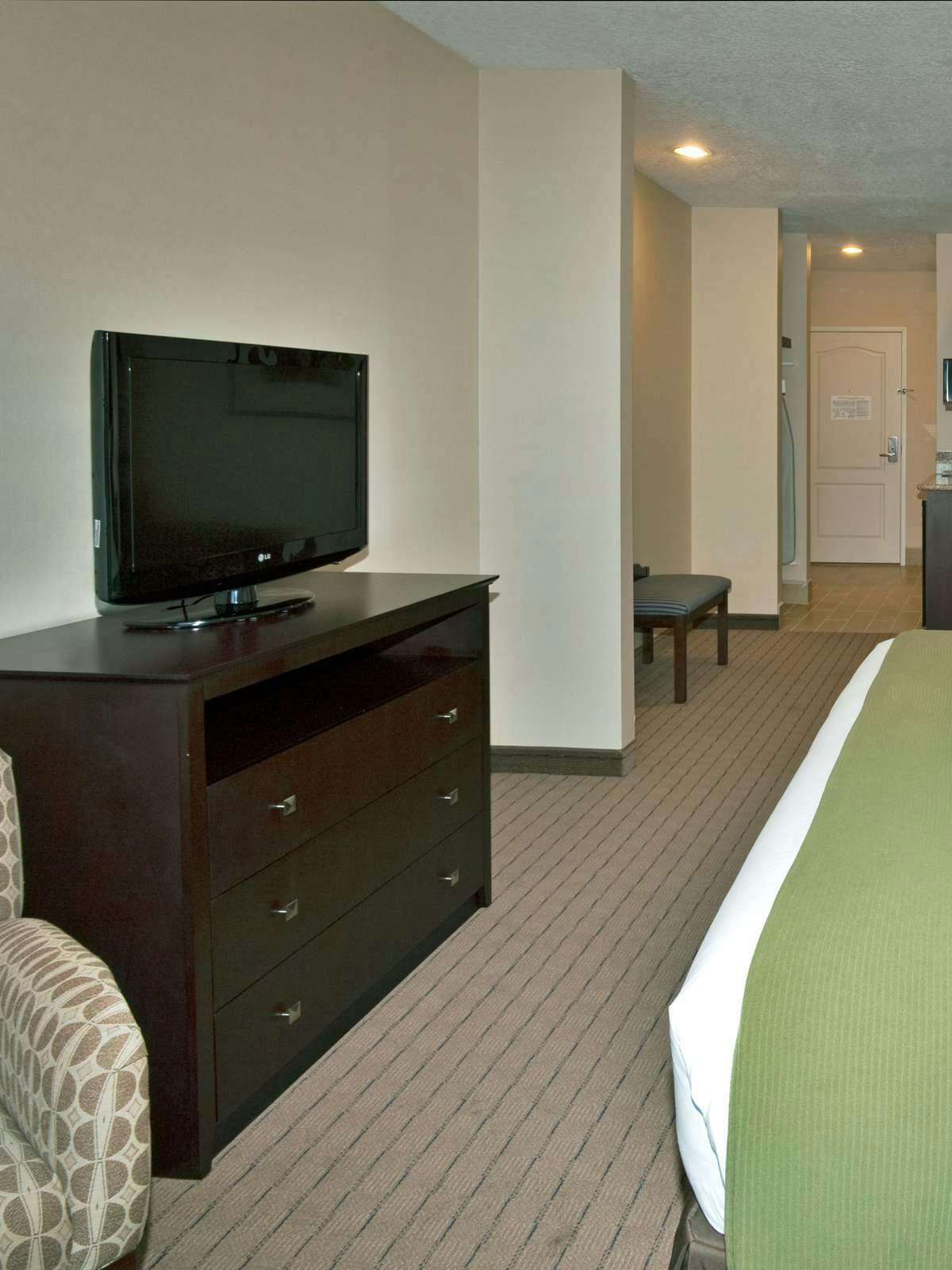 Hotel Holiday Inn Express Hotel & Suites Grants photo 2