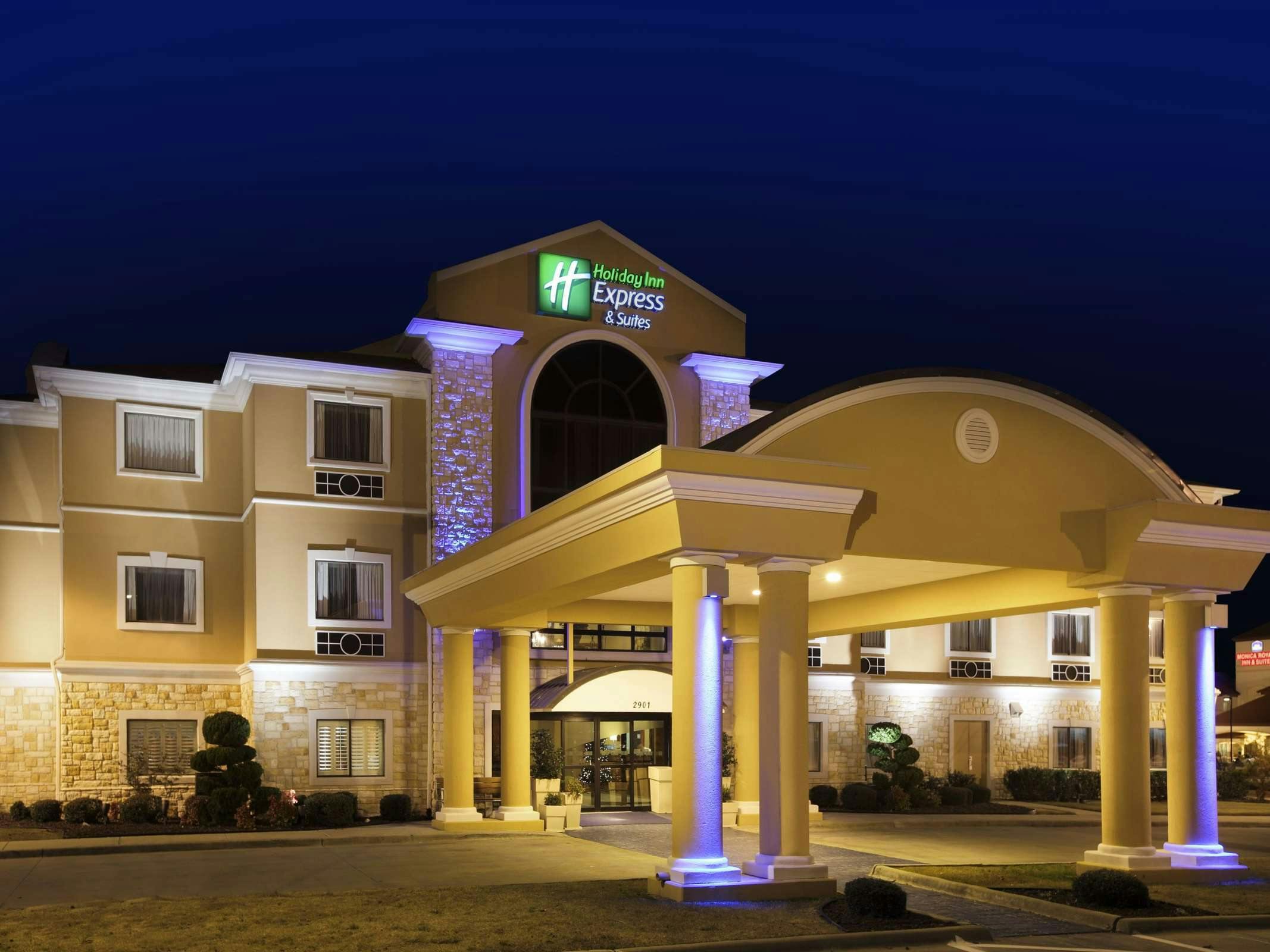 Holiday Inn Express Hotel & Suites Greenville