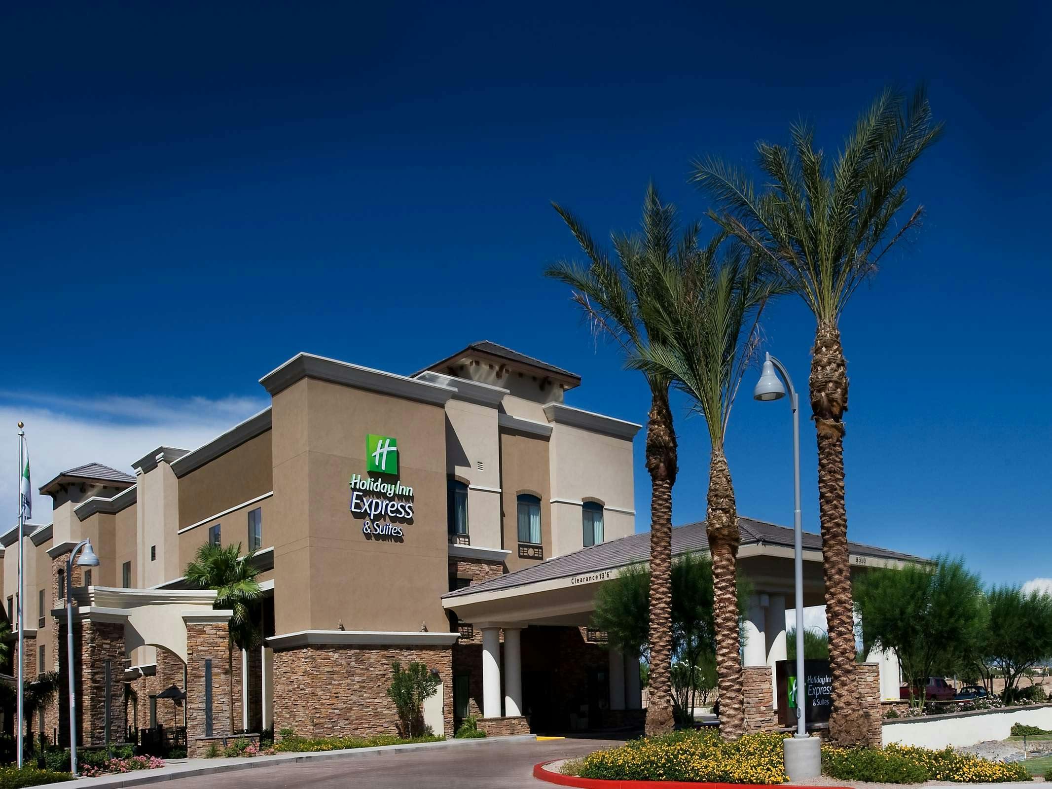 Holiday Inn Express Hotel & Suites Glendale