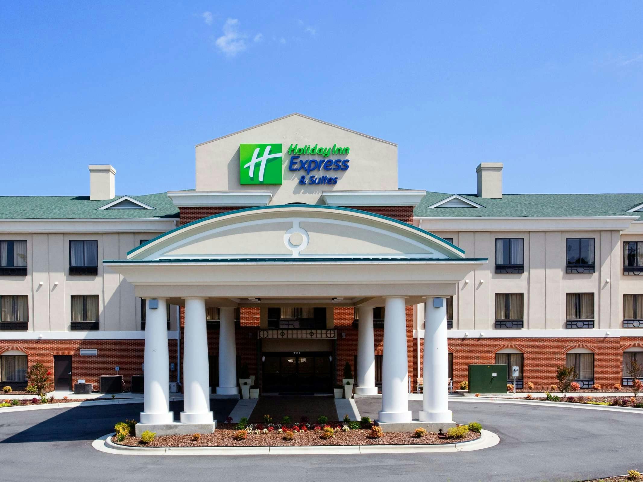 Holiday Inn Express Hotel & Suites Greensboro East