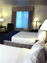 Hotel Holiday Inn Express Hotel & Suites Greenfield photo 1