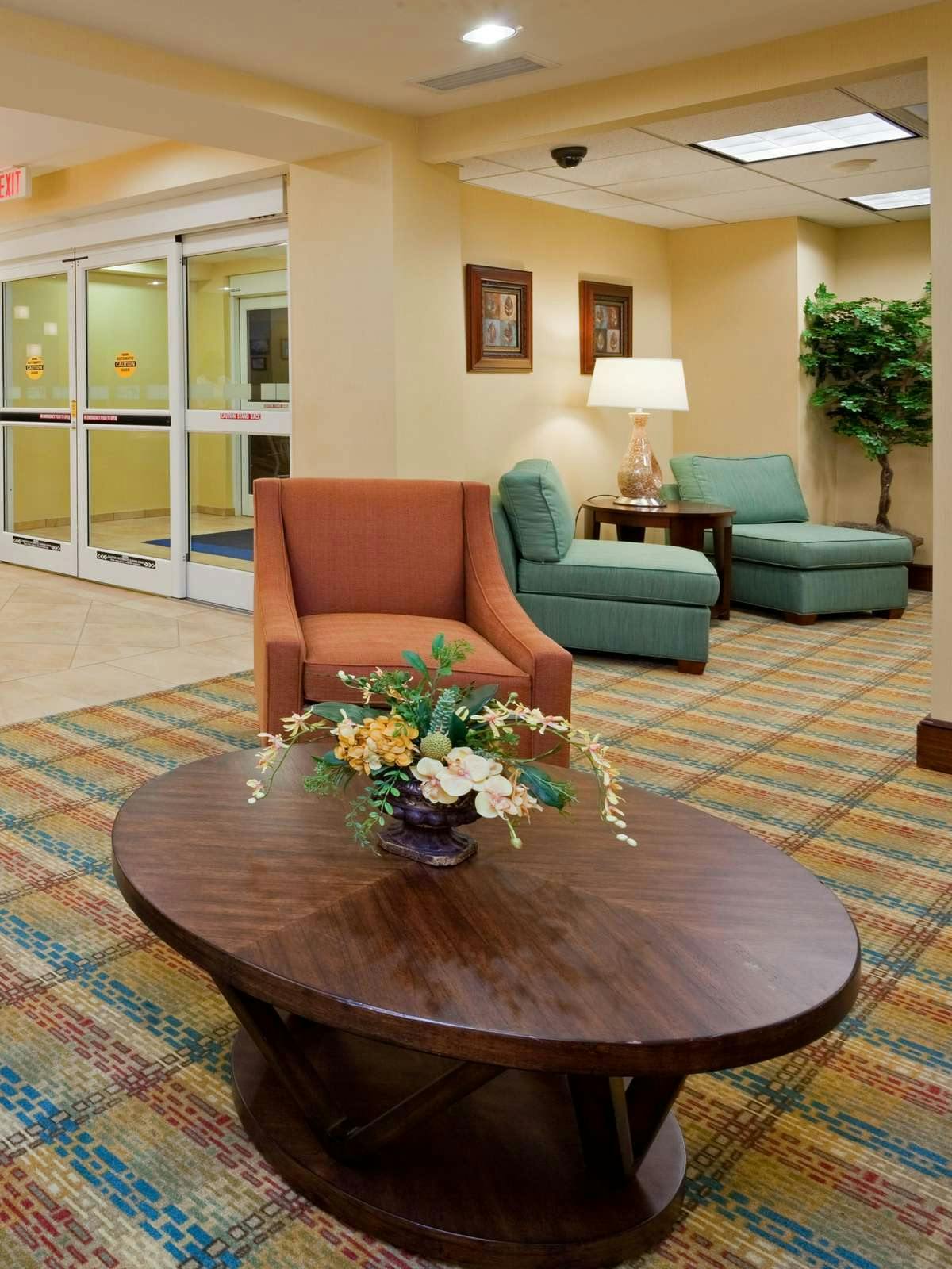 Hotel Holiday Inn Express Hotel & Suites Greensboro photo 3